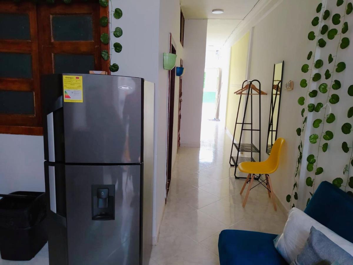 Habitacion Privada En Jardin Cerca Al Parque Hotel Buitenkant foto